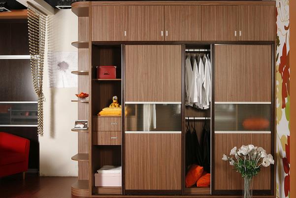 衣柜品牌延伸瑕疵 企業(yè)如何避免.jpg