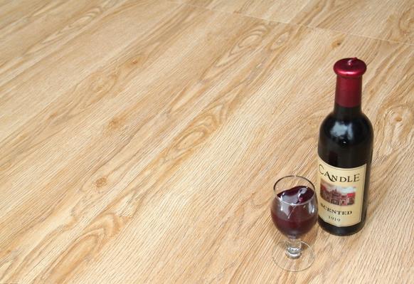 企業(yè)聯(lián)盟時(shí)代 地板中小品牌如何變強(qiáng)大.jpg