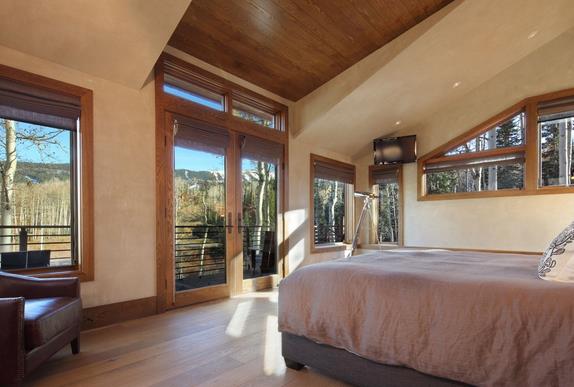 地板電商成為門店有力對手 經銷商需轉向服務商.jpg