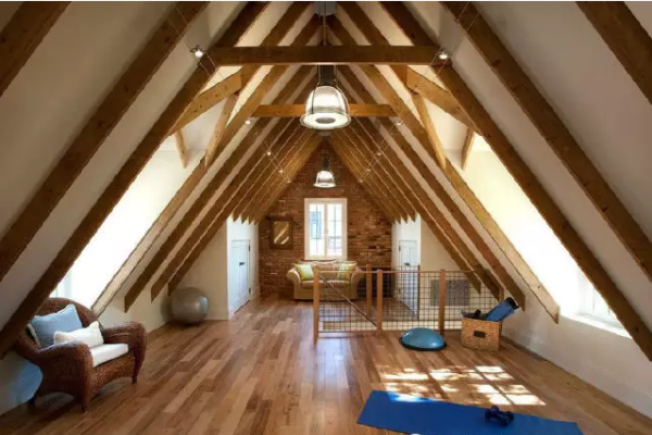 忙碌一天拖著疲憊的身軀回到家后，通過簡單的一組瑜伽練習，可以快速緩解疲憊狀態，讓身心輕松起來。