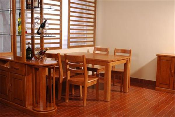 實木家居出現“坑條”