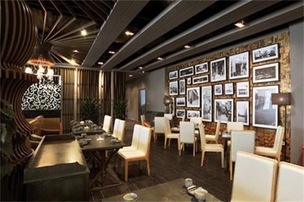 甲醛超標無奈露宿？200多學生露宿校園