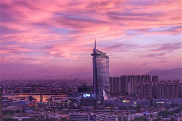 羅浮宮進口館蟬聯(lián)“奢華家居體驗中心”榮譽