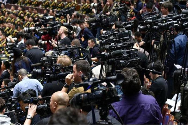 大自然番茄紅“撞衫”兩會(huì)，智能門店讓人“眼紅”！