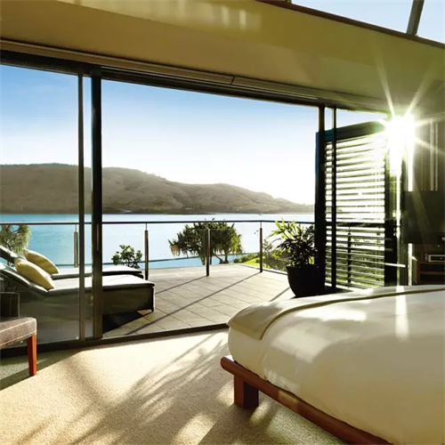 美詩固：冬天，與其一直開著空調，不如選個保溫門窗