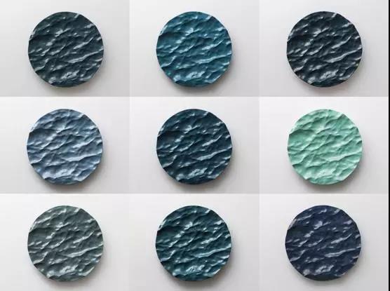 藍(lán)色是天空的色彩 他是有生命的 在我們的設(shè)計里 經(jīng)常會用到各種藍(lán) 你想象一下 家中擁有那抹藍(lán) 就像擁有了一片天空